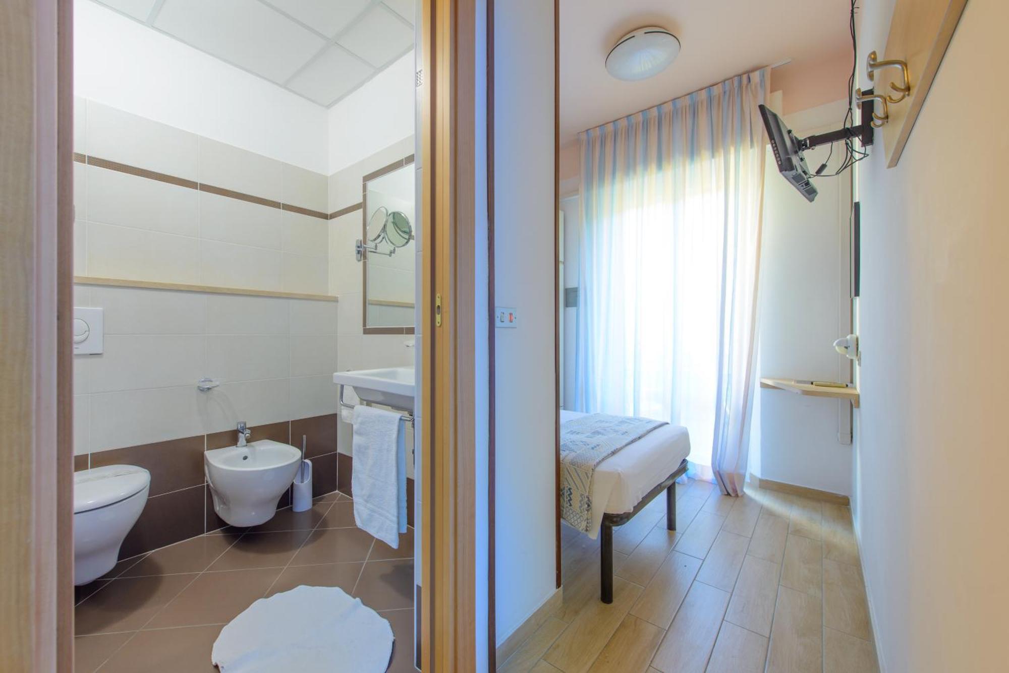 Hotel Colorado Rimini Eksteriør bilde