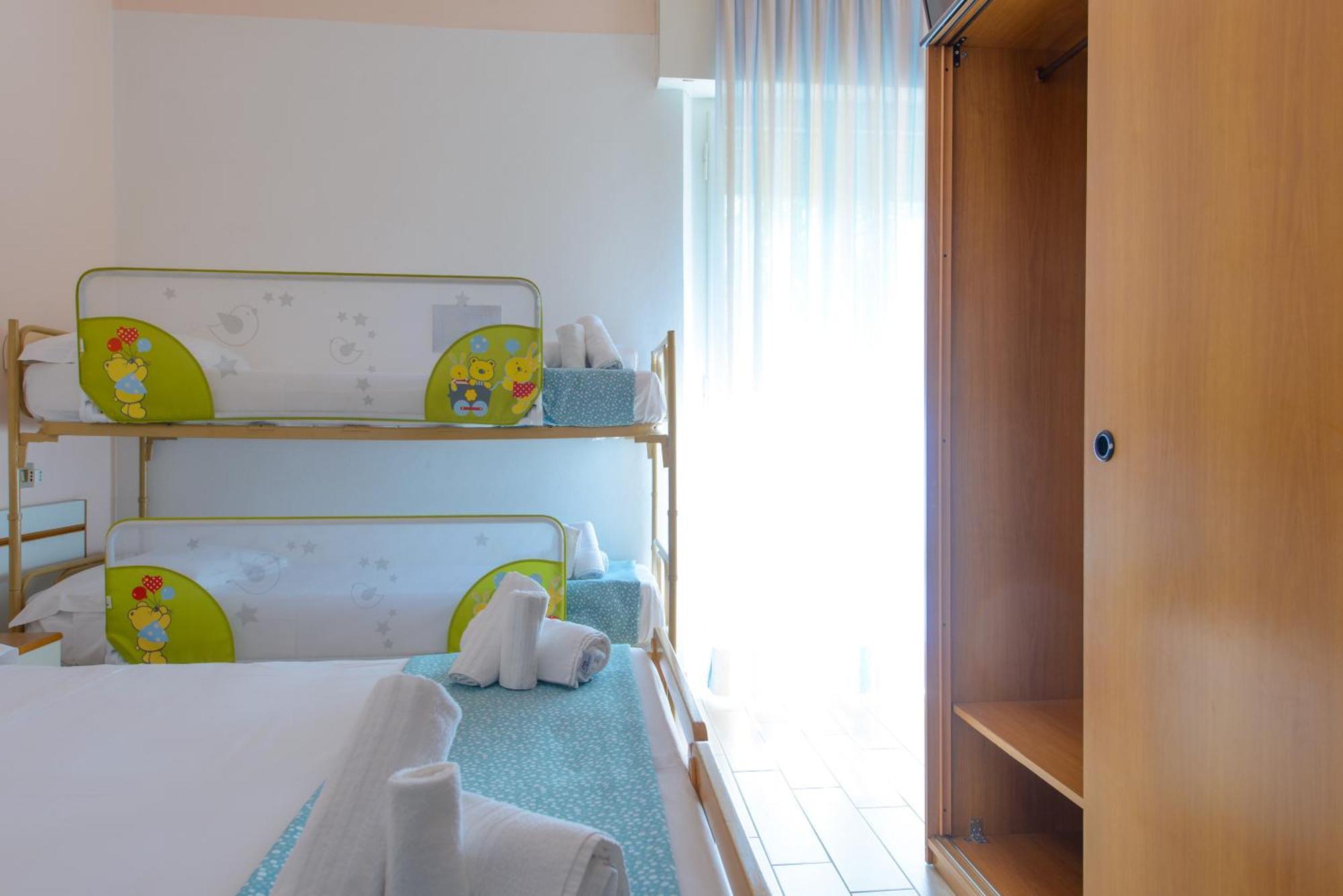Hotel Colorado Rimini Eksteriør bilde